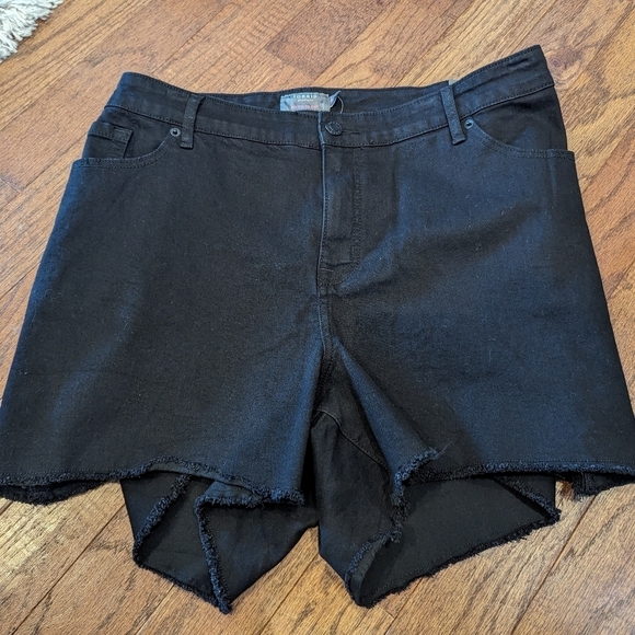 Torrid denim Short, black mid rise plus size 26 - Picture 9 of 12
